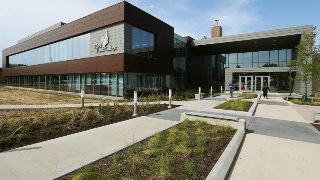 Exterior entrance of Black Hawk College Building 1