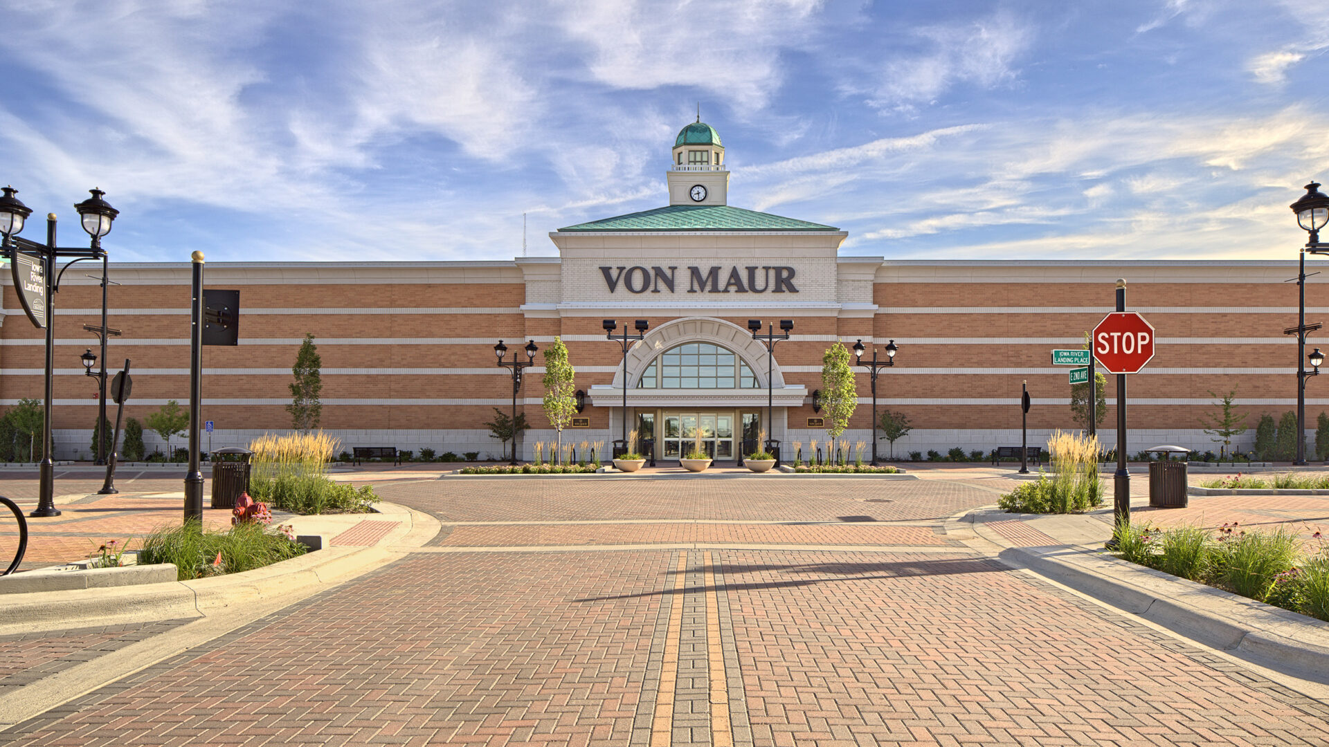 Von Maur Distribution Center Addition and Remodel