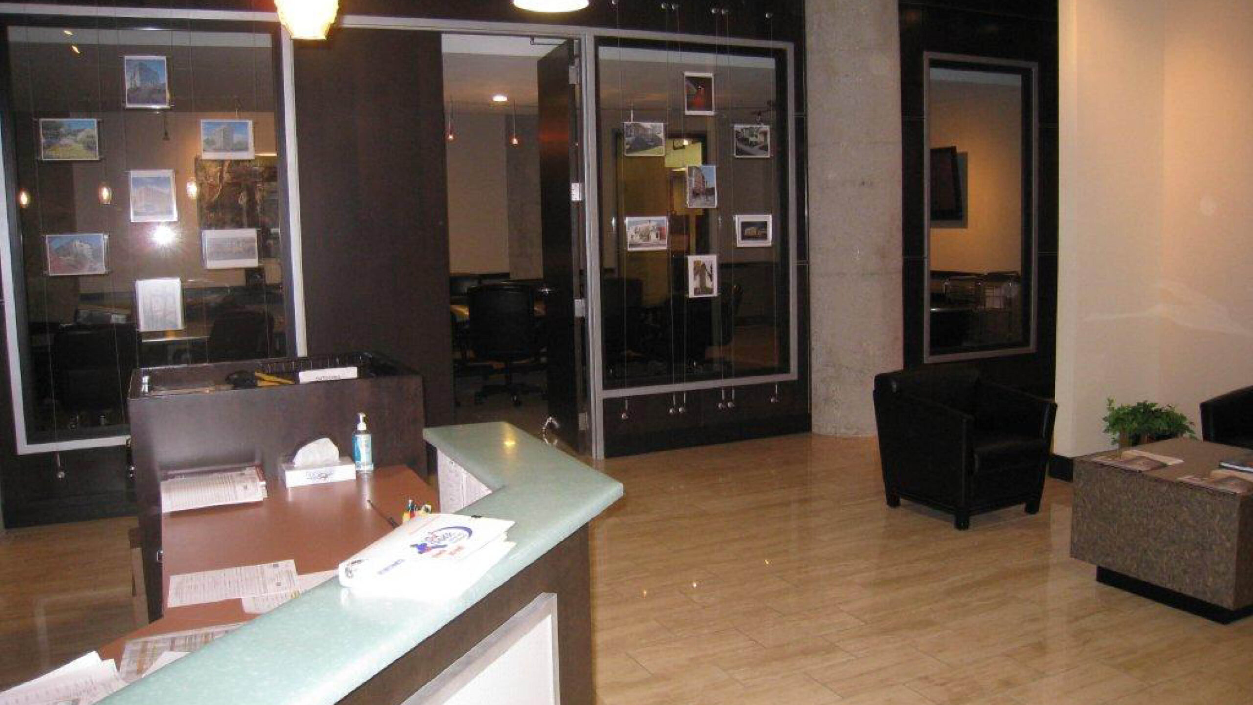 Lobby of a bank with front desk