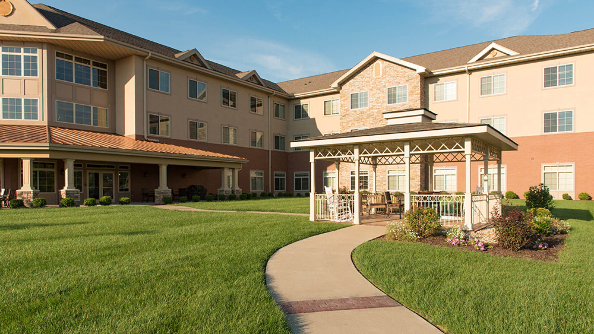 Garden Plaza of Florissant Russell Group Construction & Development