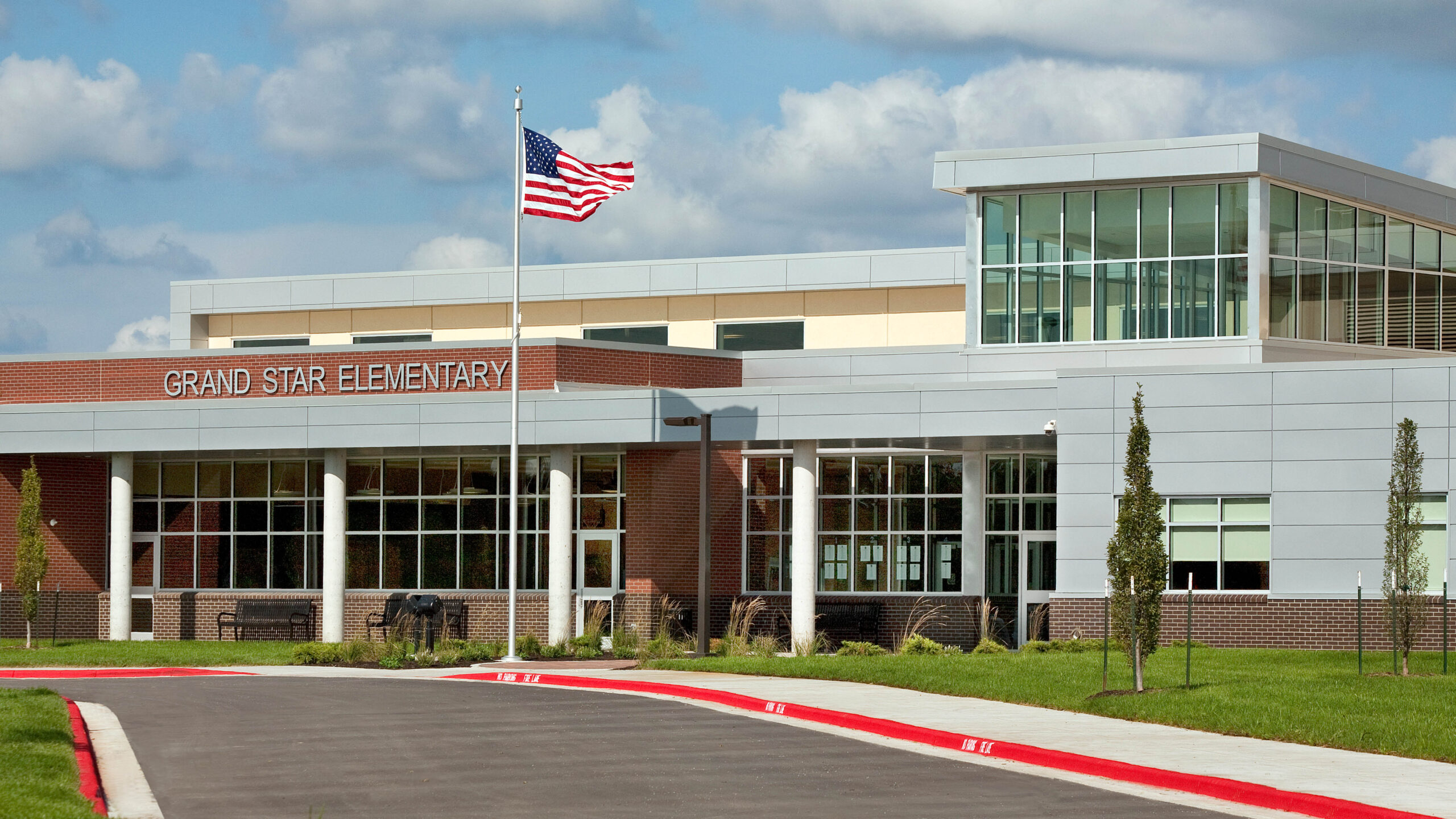 exterior view of an elementary school